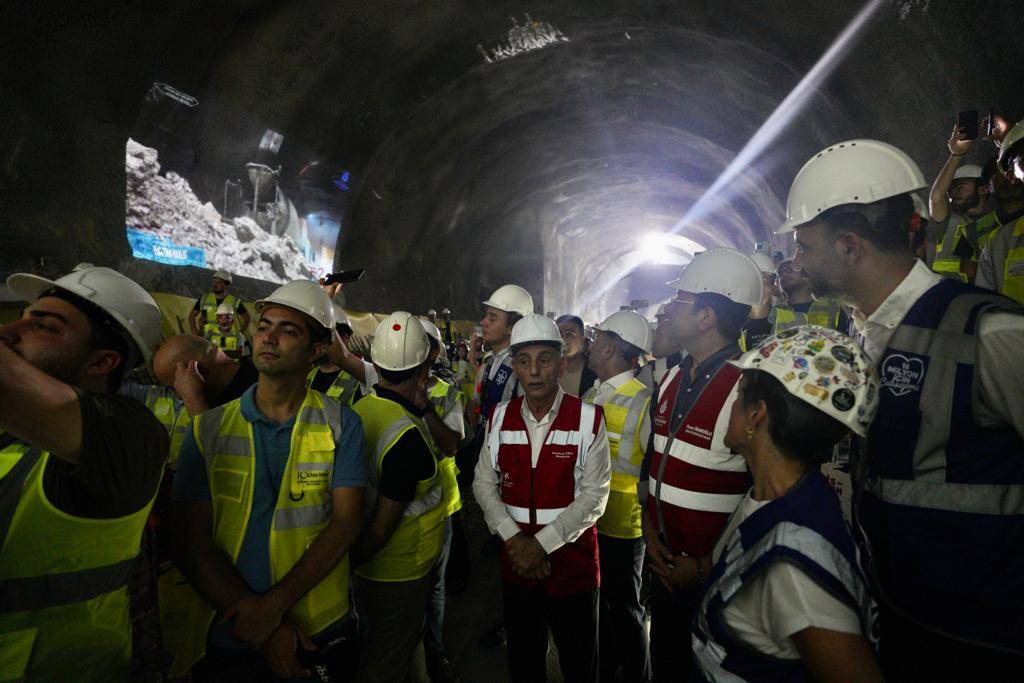 İstanbul’un batısına ilk metro geliyor 9
